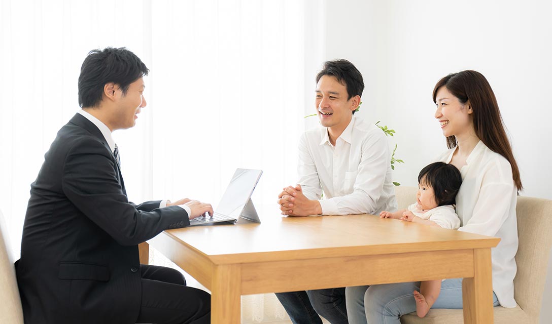まずお会いして、お話をお聞きします。